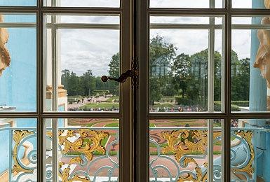 太空沙盒建造游戏《太空工程师2》全新预告片公布